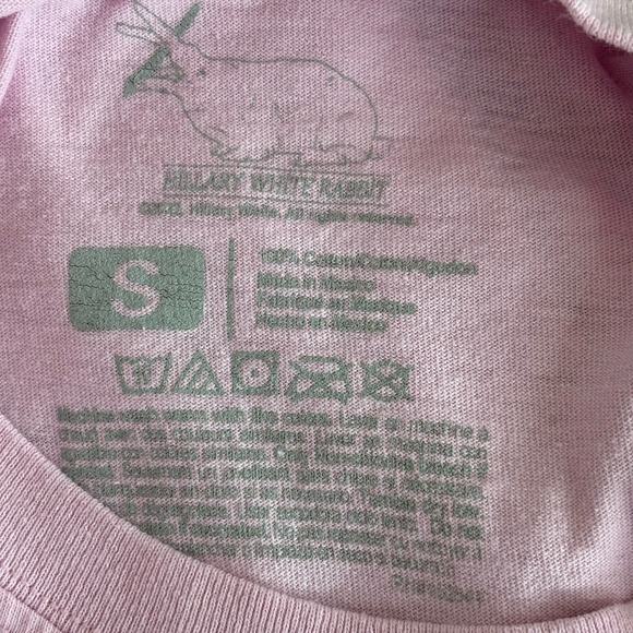 Hillary White Rabbit The Future That Cats Want Meme Pink T-Shirt Unisex Small - Picture 4 of 8